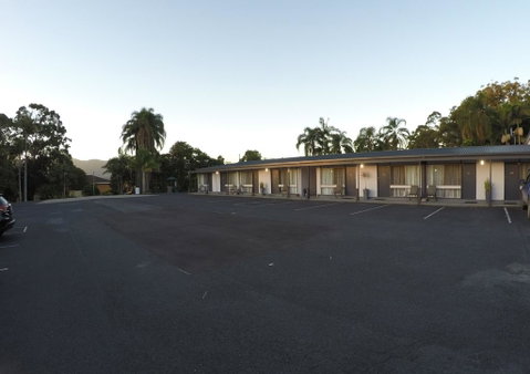Comfort Inn Premier - Pubs and Clubs 3
