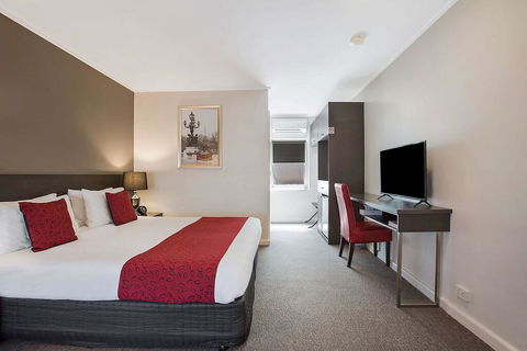 Comfort Inn Western - Go Out 2