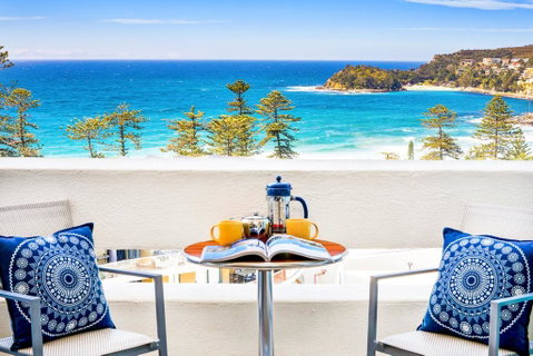Comfortable Coastal Living Plus Parking - Go Out 1