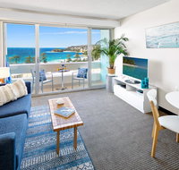 Comfortable Coastal Living plus Parking - Go Out