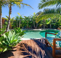 Como Palm Retreat - Tropical Oasis - Pubs and Clubs