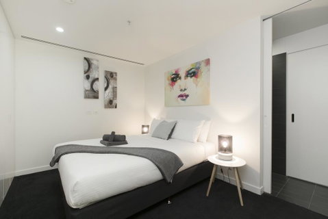 Complete Host Domain Apartments - Go Out 3