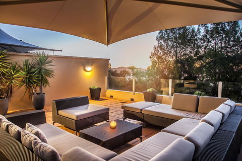 Contemporary & Luxurious, Little Cove - Pubs and Clubs 0