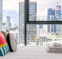 Convenient and Bright 1BED APT at South Brisbane - Go Out