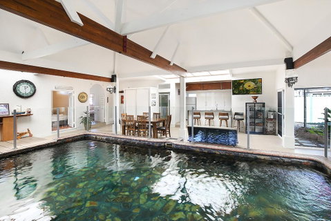 Coolum Retreat, Pet Friendly, Sunshine Coast Holiday House - Pubs and Clubs 0