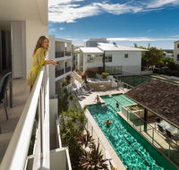 Coolum Seaside Apartments - Pubs and Clubs