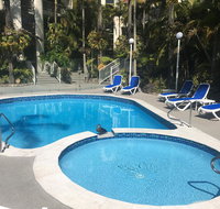 Copacabana Apartments - Pubs and Clubs