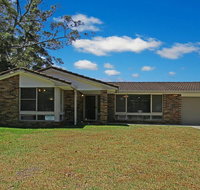 Corner Haven - family retreat with outdoor living - Go Out