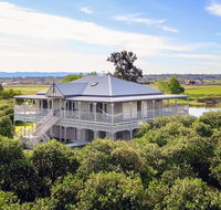 Cornwallis House - Pubs and Clubs
