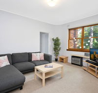 Cosy 2BR plus Parking in Nth Sydney - Pubs and Clubs