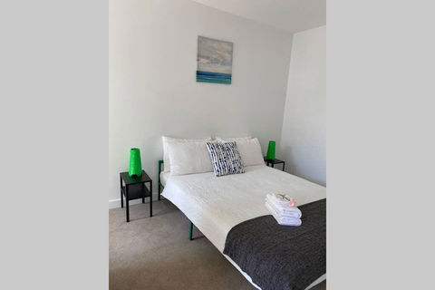 Cosy Apartment @ Clayton (Monash17) - Pubs and Clubs 0