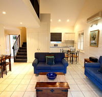 Country Apartments - Pubs and Clubs