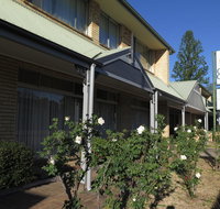 Country Comfort Armidale - Pubs and Clubs