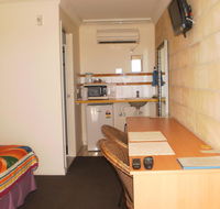 Country View Motel Ilbilbie - Pubs and Clubs