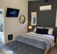 Couples Private Spa Retreat - Pubs and Clubs