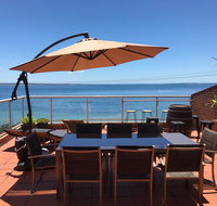 Cowes Beachfront Retreat - Pubs and Clubs