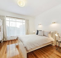Cowes Phillip Island Holiday Home Grandview Gr - Pubs and Clubs