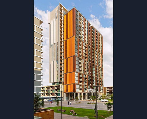 Cozy & Convenient 1Bdr Aparment + FREE Parking - Pubs and Clubs 0