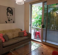 Cozy Marrickville Apartment Near Centre - Pubs and Clubs