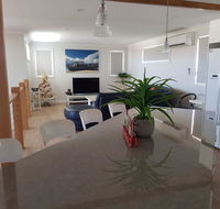 Cozzys Condo Luxury Beach House - Pubs and Clubs
