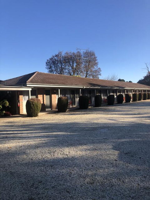Creswick Motel - Pubs and Clubs 3