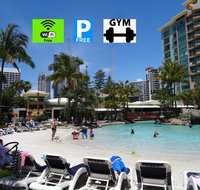 Crown Towers - Pubs and Clubs