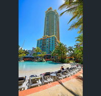 Crown Towers - Pubs and Clubs