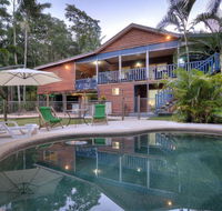 Daintree Village Hideaway - Pubs and Clubs