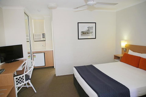 Darcy Arms Hotel Motel - Pubs and Clubs 0