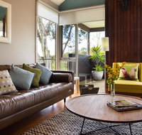 Daylesford Spa Villa 6 - Pubs and Clubs