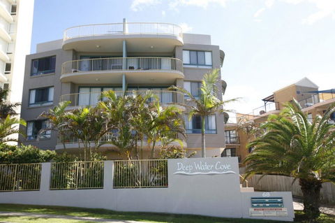 Deepwater Cove Unit 7, 68 Lower Gay Terrace, Bulcock Beach - Pubs and Clubs 0