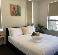 Delicate and Peaceful Bundoora Townhouse 11-R2 - Pubs and Clubs
