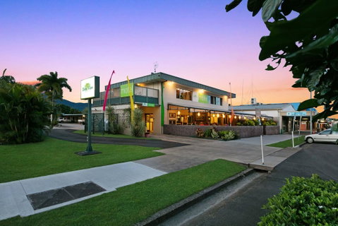 Demi View Motel - Pubs and Clubs 0