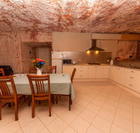 Desert Dwellers Underground BB - Pubs and Clubs