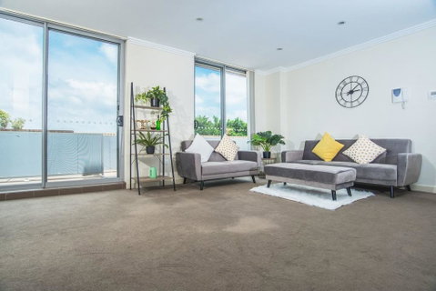 Designed Home Of Ultimate Convenience In Gordon - Go Out 0
