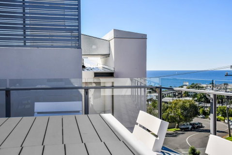 Designer Beach Apartment - Saffire Mooloolaba - Pubs and Clubs 1