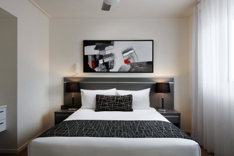 Direct Hotels-Kensington At Central - Pubs and Clubs 3