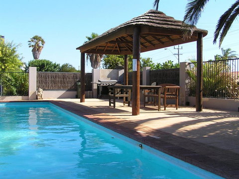 Dongara Old Mill Motel - Go Out 1