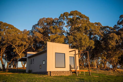 Dragonfly Cottages - Pubs and Clubs 0