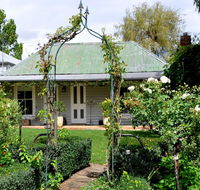 Drayshed cottage - Pubs and Clubs