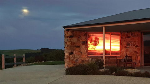 Eagle Rock B&B, Fish Creek - Pubs and Clubs 2