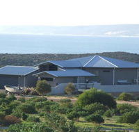 Eco Haven retreat - Pubs and Clubs