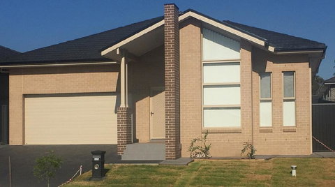 Edmondson Villas Sydney - Pubs and Clubs 1