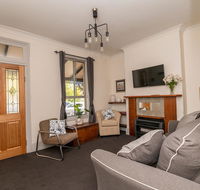 Edward Cottage Heritage Central Comfortable. - Pubs and Clubs