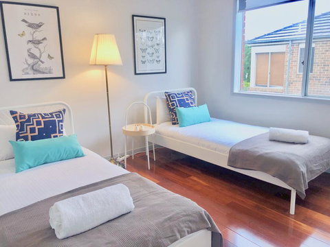 Elegant Glen House 4B5B ParkFront - Pubs and Clubs 2