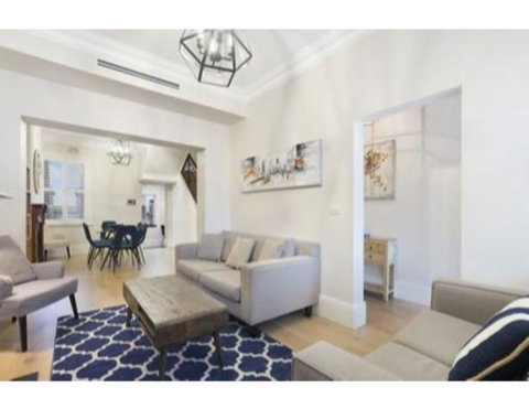 Elegant Renovated Terrace Close To City - Go Out 3