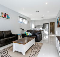 Ella House Adelaide - Pubs and Clubs
