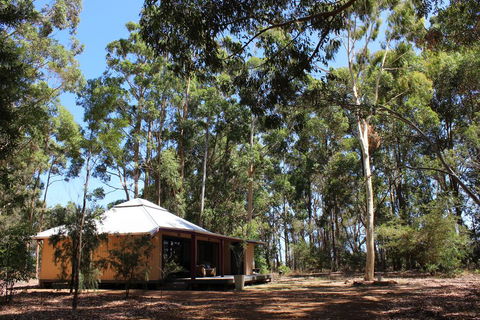 Ellensbrook Cottages - Go Out 2