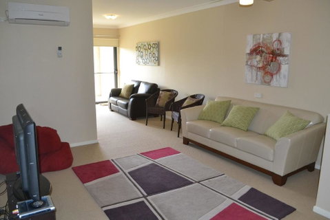 ELSINOR Townhouse 8 Mulwala - Go Out 3
