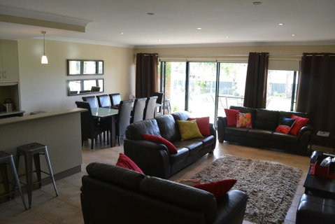 ELSINOR Townhouse 8 Mulwala - Go Out 2